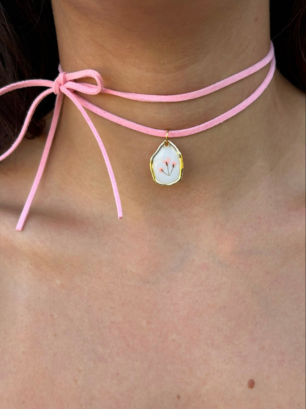 Collana piccole fioriture - fiori di campo rosa