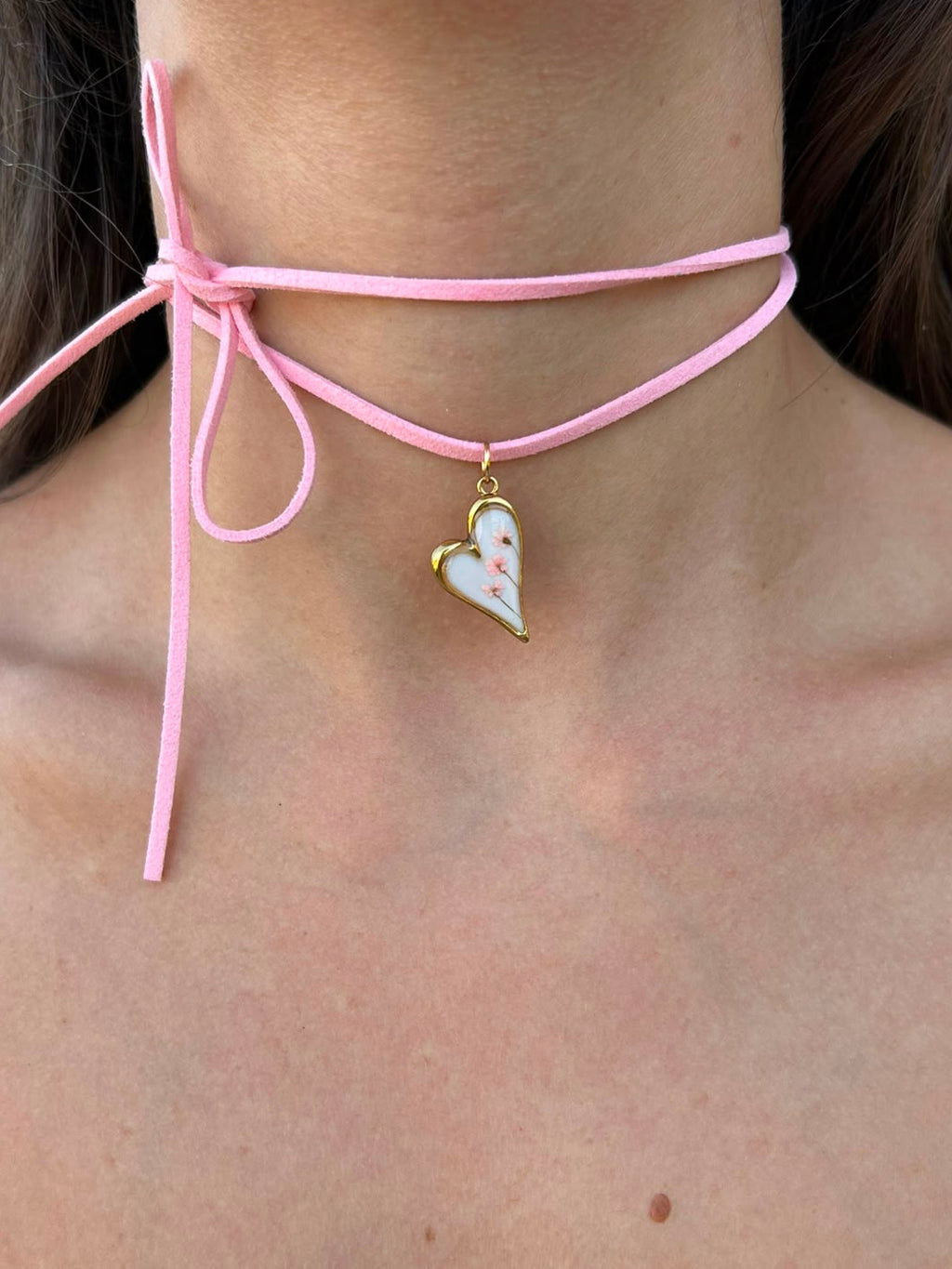 Collana cuore piccole fioriture - fiori di campo rosa