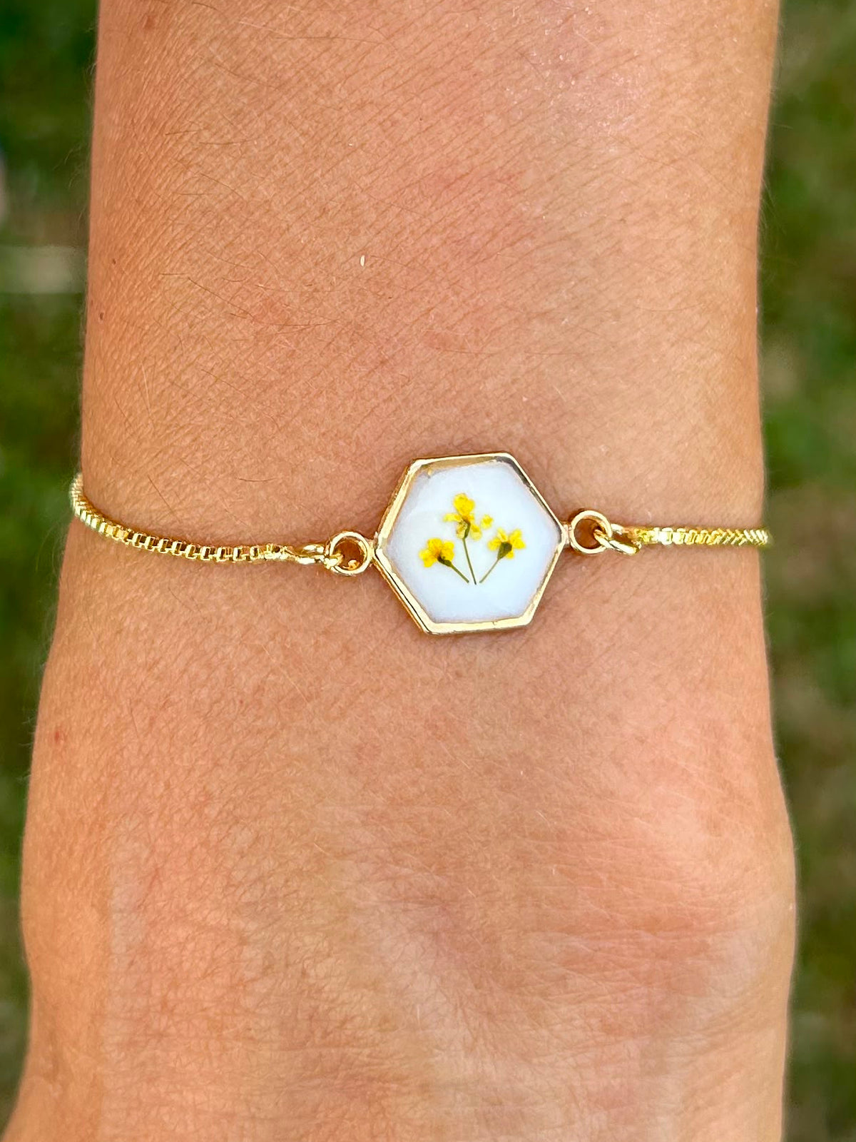 Braccialetto piccole fioriture - fiori di campo gialli