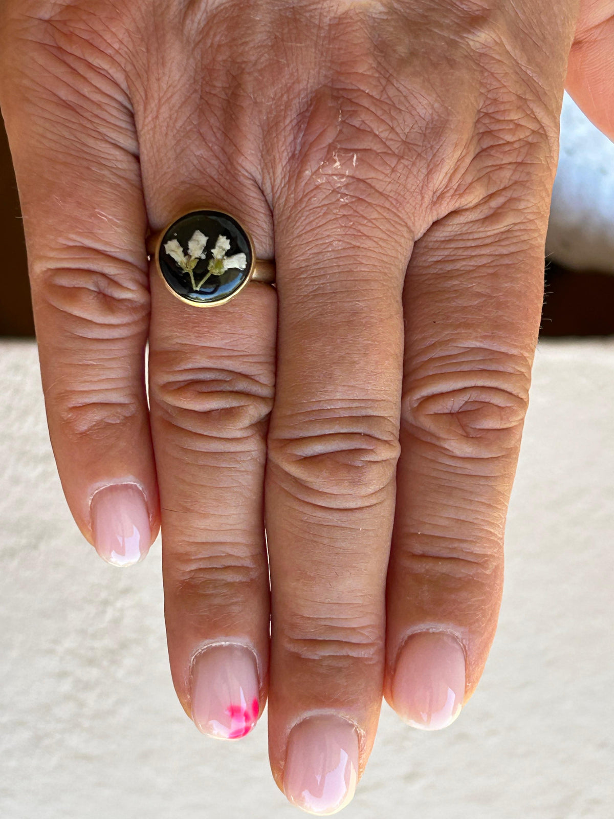 Anello piccole fioriture - fiori di campo bianchi